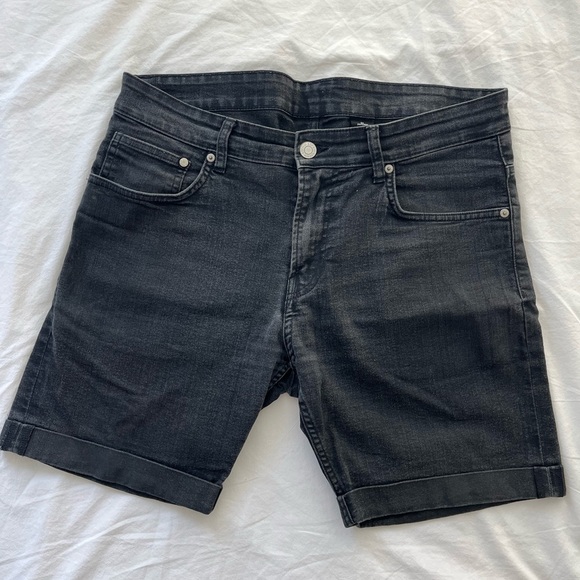 H&M Black Denim Shorts - Picture 1 of 9